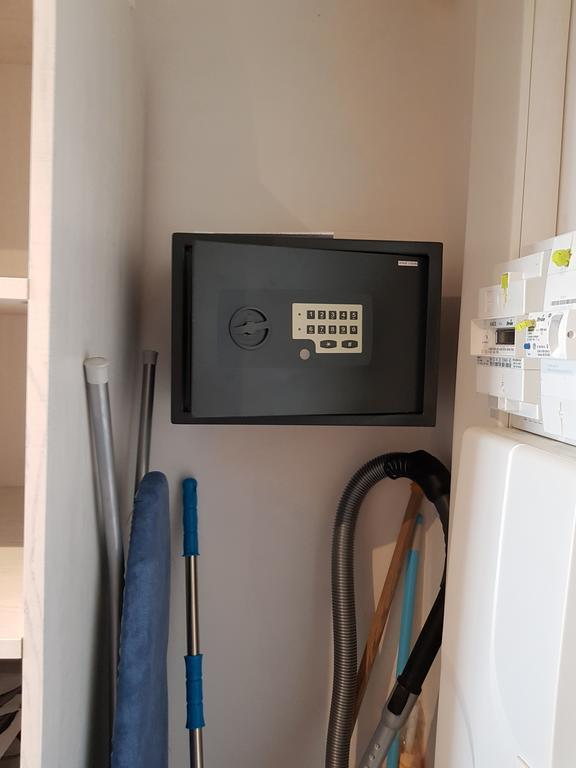 Studio Naturiste "Azur" Heliopolis C 64 Agde Eksteriør bilde